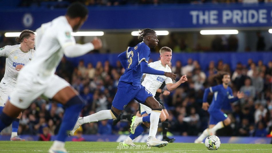 以及其他经 以及其他经