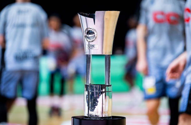 试图完成简 试图完成简