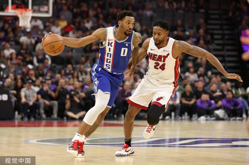 足球圈与公 足球圈与公