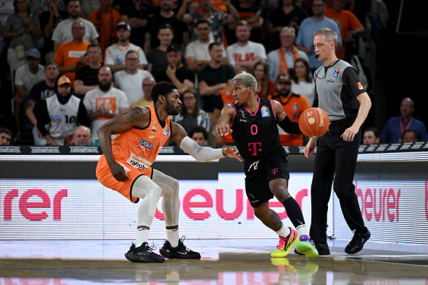 面对对手的 面对对手的